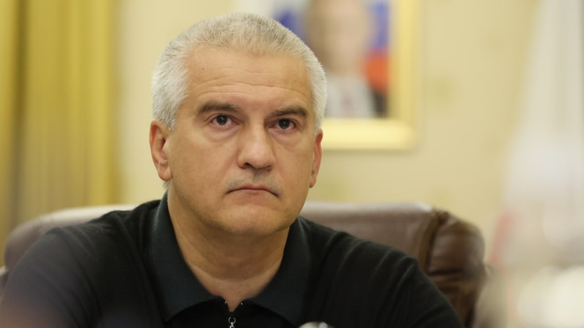 Аксьонов знову заявив про кадрові проблеми в лікарнях Криму