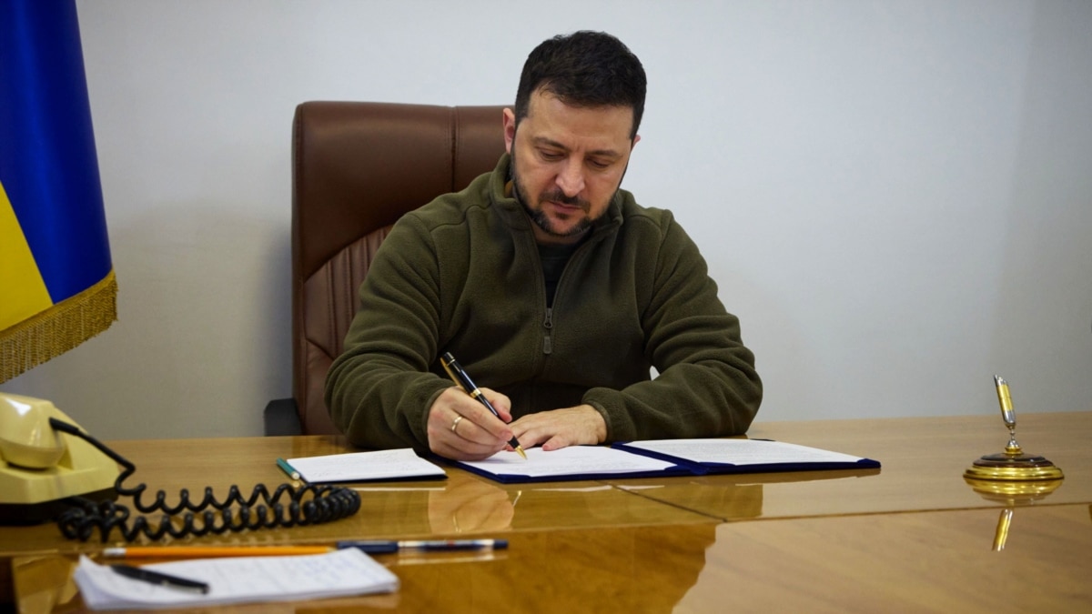 Президент Зеленський підписав закон про мобілізацію