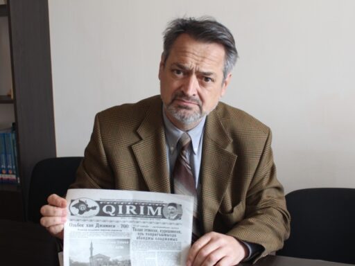У Криму російські силовики провели обшуки у редактора та засновника газети «Къырым» – активісти